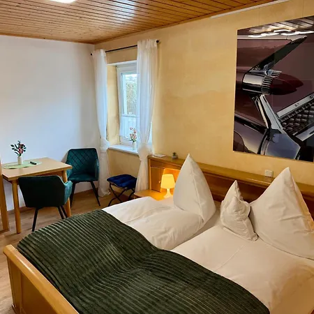 Haus Am Heubach - Garni Бад-Штаффельштайн